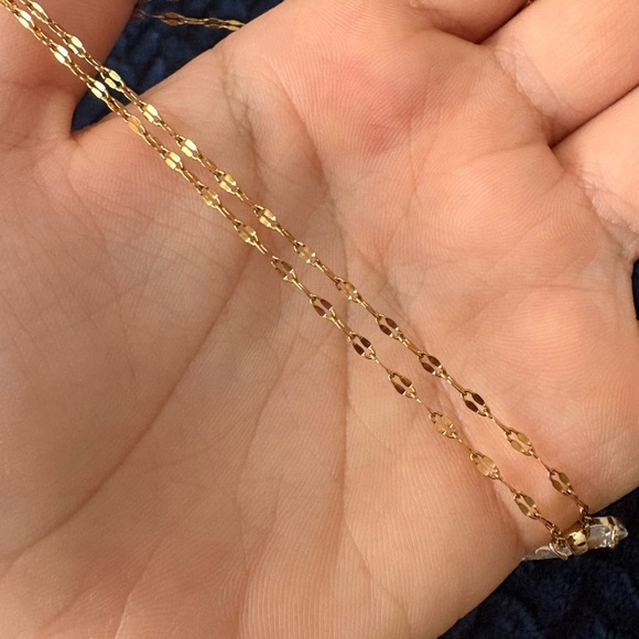 Crystal Butterfly on Gold 16-18” Figaro/Lip Chain - Picture 7 of 7